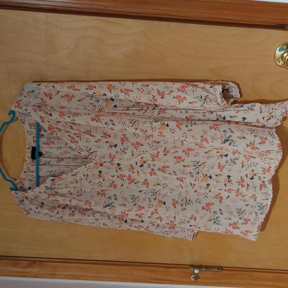 Pink flowered top